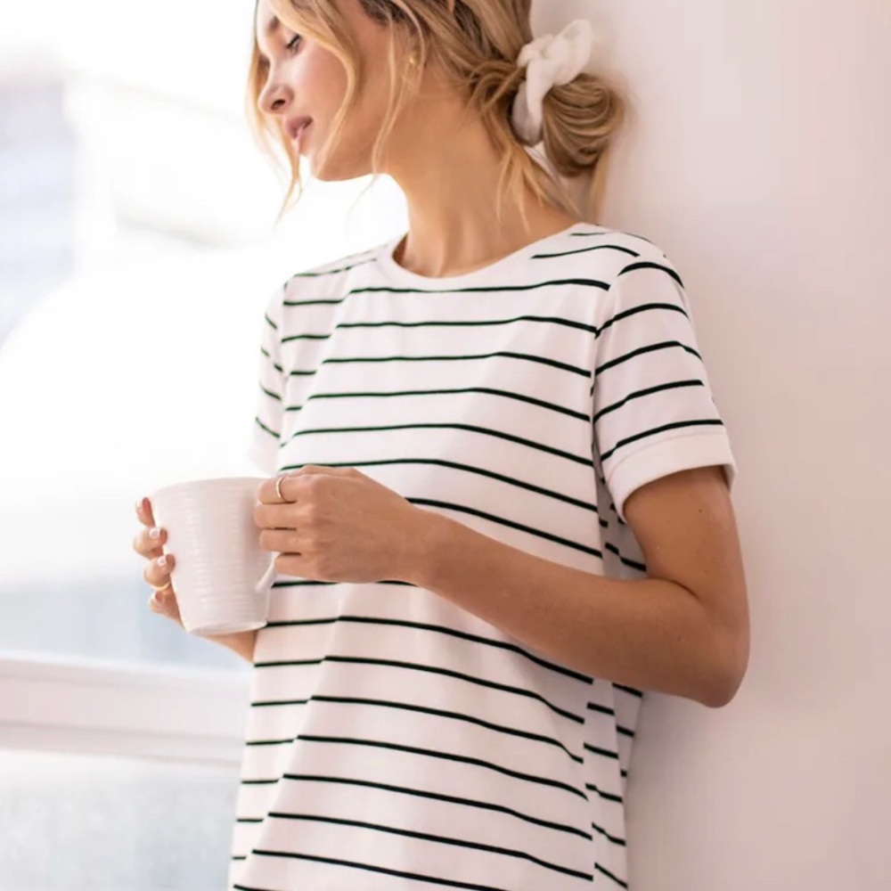 Black and white tunic dress